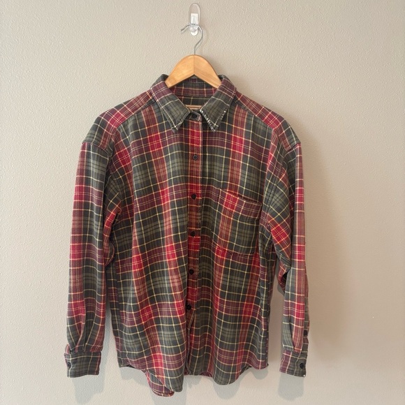 VINTAGE WOOLRICH Red Plaid Button Up Shirt Unisex Well Worn and Comfy! - Picture 1 of 11